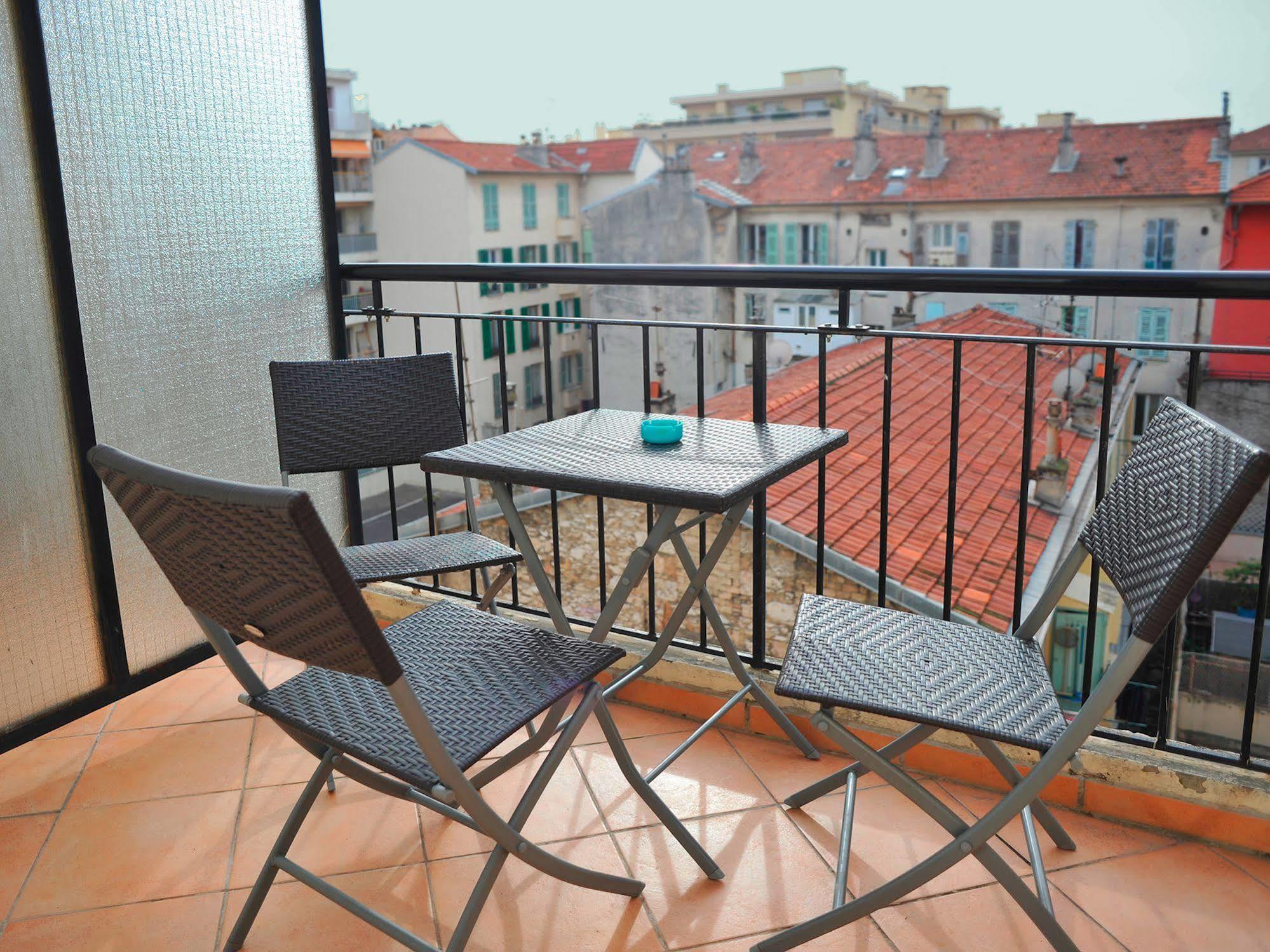 Hotel Esprit D'azur 3*