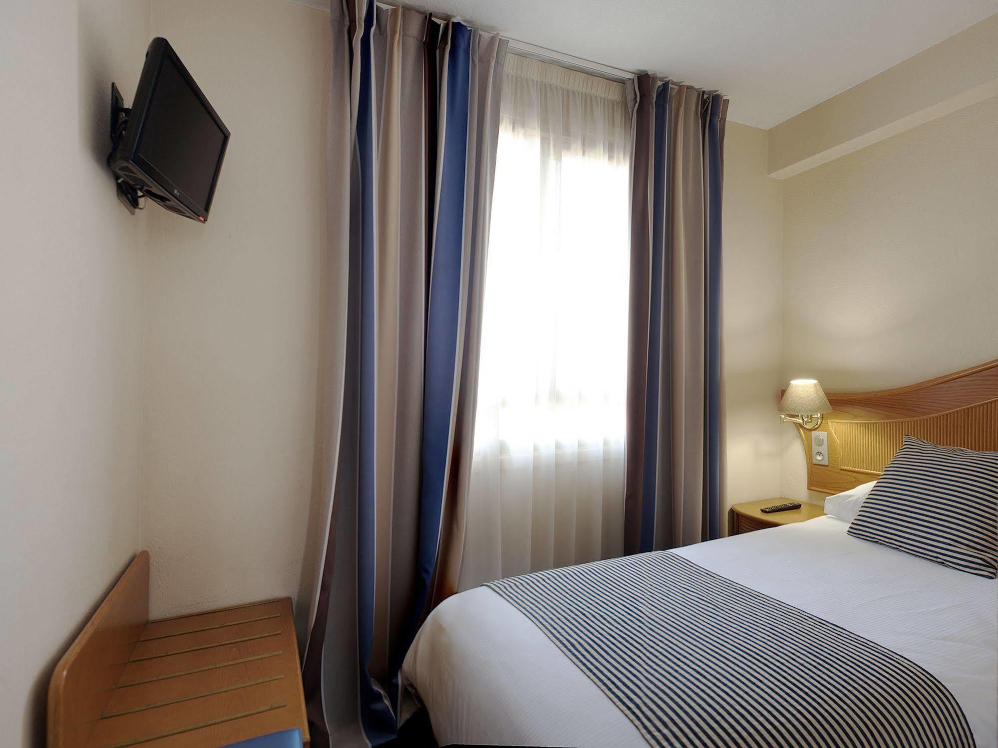 Esprit D'azur Hotel 3*